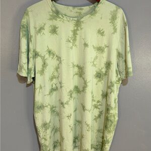 LULULEMON GREEN TIE DYED SHORT SLEEVE SHIRT